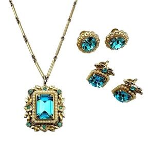 Coro Vintage Set of Aquamarine Goldtone Faux Pearl Necklace & 2 Pairs Earrings